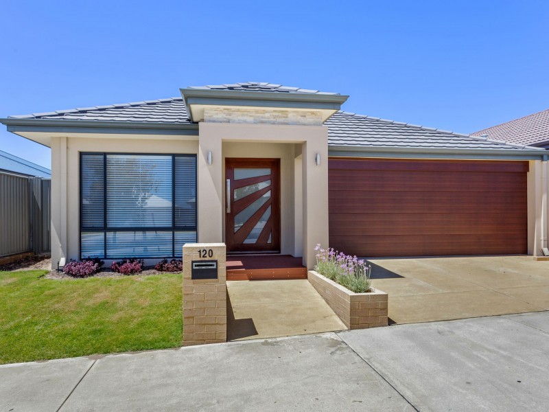 120 Honeywood Avenue, Wandi WA 6167