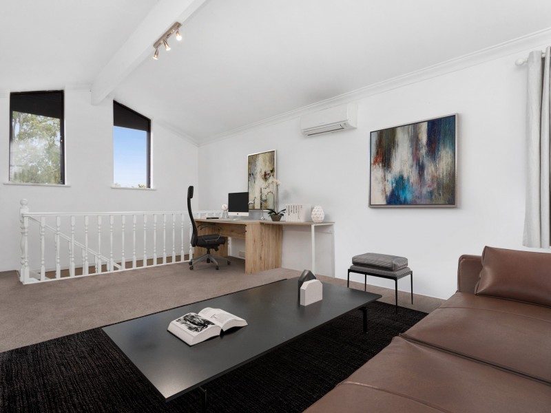 12 Urwick Court, Kardinya WA 6163