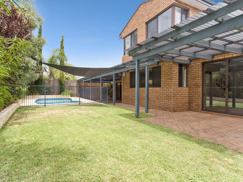 12 Urwick Court, Kardinya WA 6163
