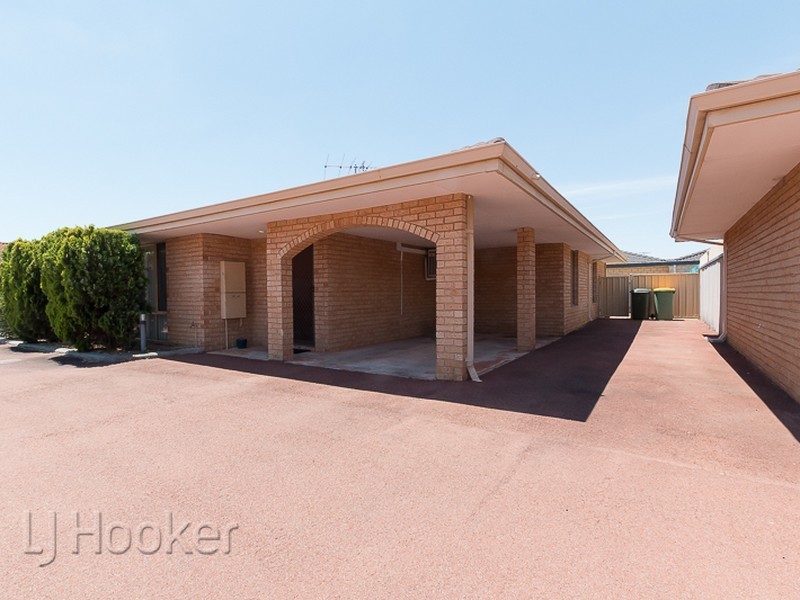 8/9-11 Mallard Way, Cannington WA 6107