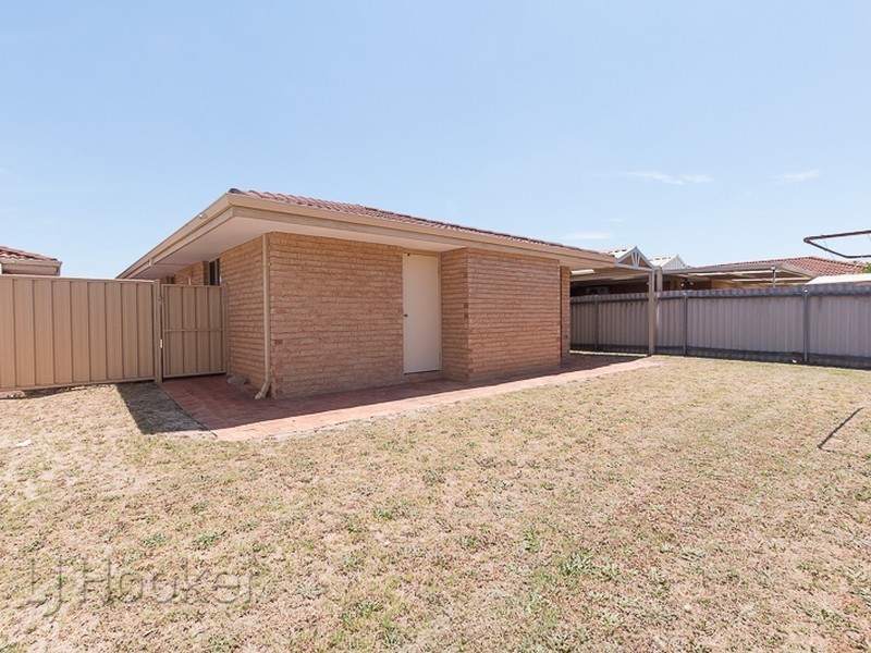 8/9-11 Mallard Way, Cannington WA 6107