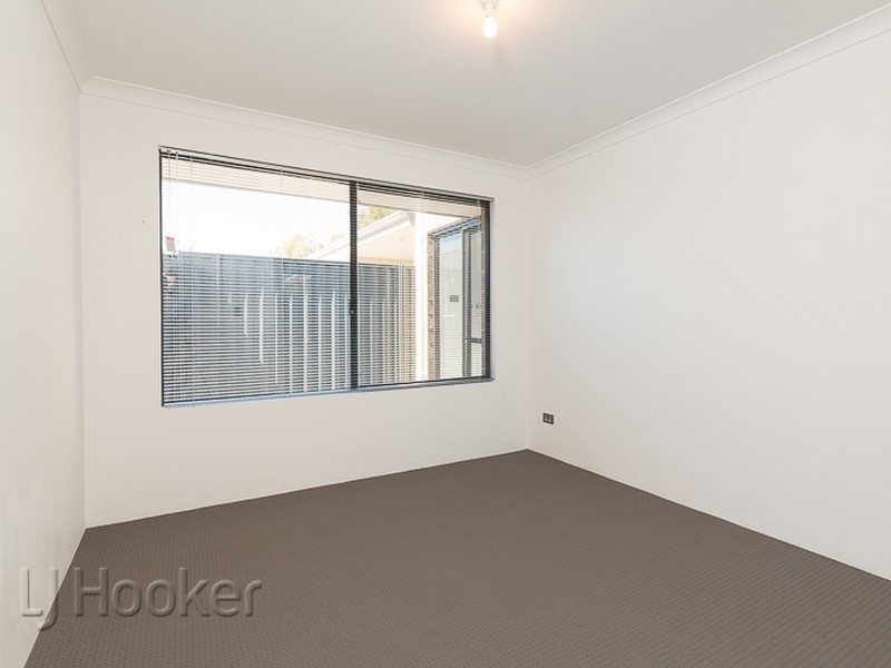 14A Rotsee Place, Champion Lakes WA 6111