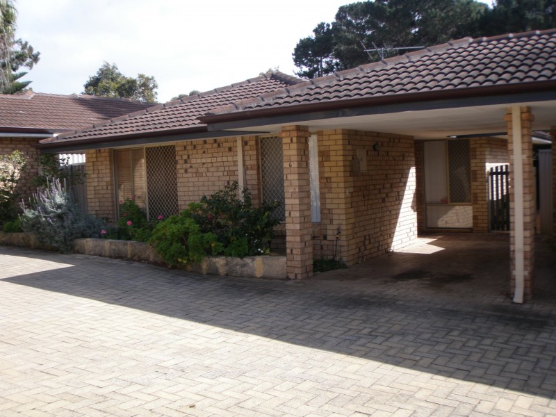 6/15 Moore Gardens, Kardinya WA 6163