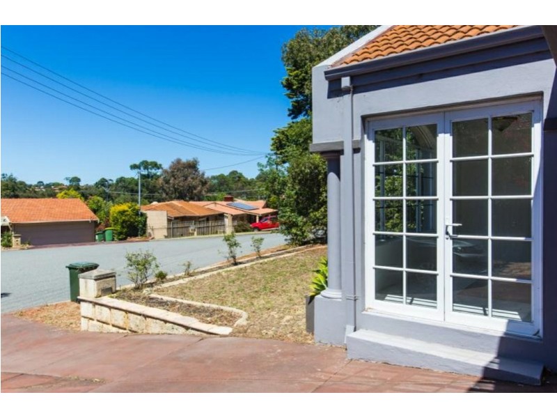 7 Canary Place, Kardinya WA 6163