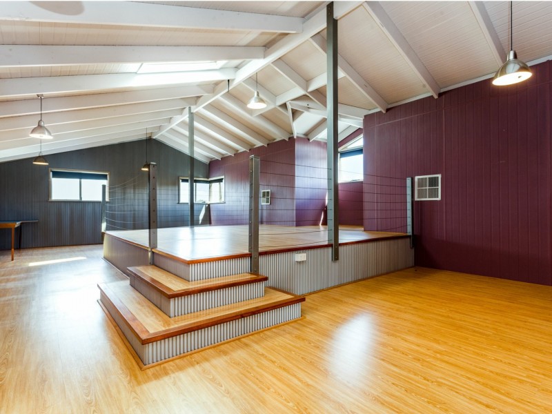 135 Parkway Road, Bibra Lake WA 6163