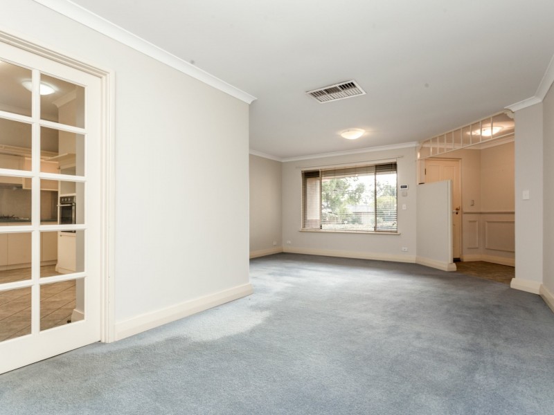 135 Parkway Road, Bibra Lake WA 6163