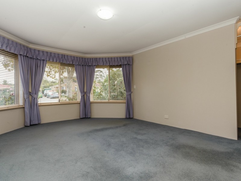 135 Parkway Road, Bibra Lake WA 6163