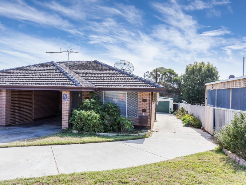 12a Claygate Road, Hamilton Hill WA 6163