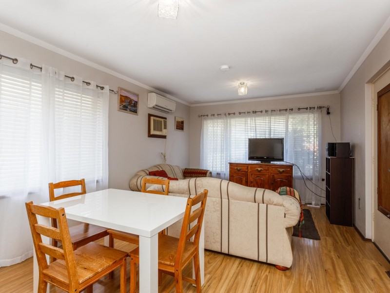 12a Claygate Road, Hamilton Hill WA 6163