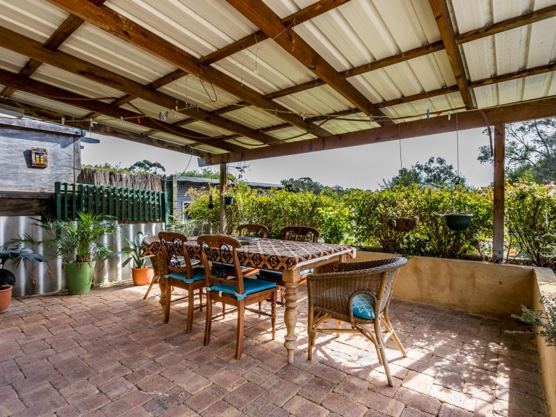 12a Claygate Road, Hamilton Hill WA 6163