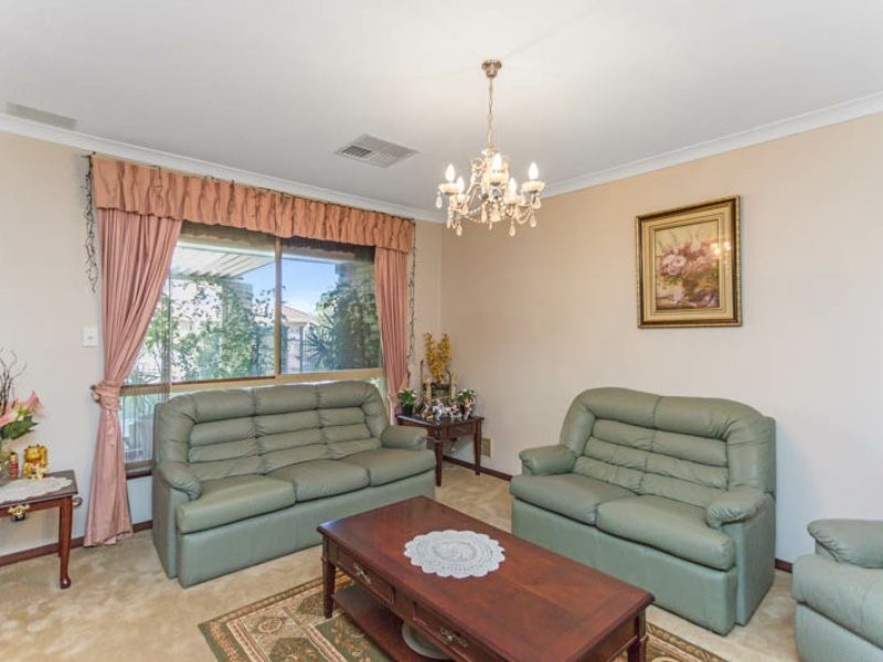 6 Bowman Court, Kardinya WA 6163