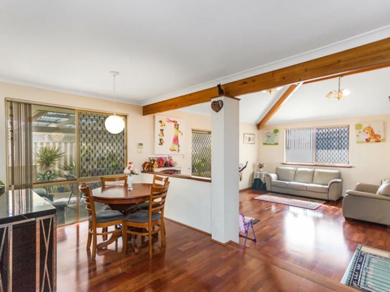 6 Bowman Court, Kardinya WA 6163