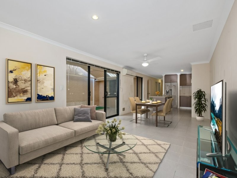 16 Botany Parade, Ellenbrook WA 6069