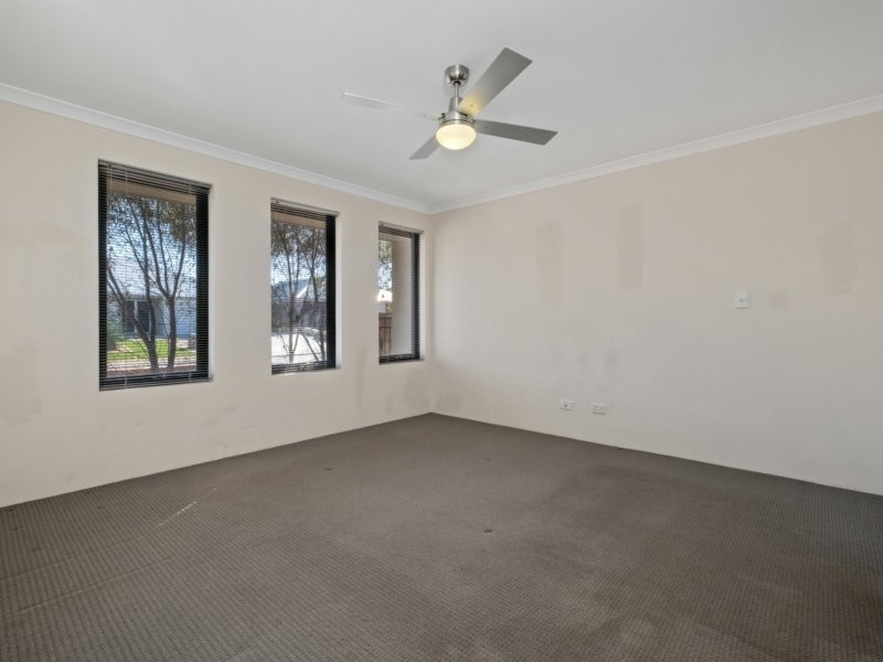 16 Botany Parade, Ellenbrook WA 6069