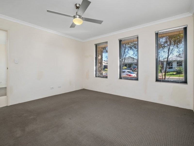 16 Botany Parade, Ellenbrook WA 6069