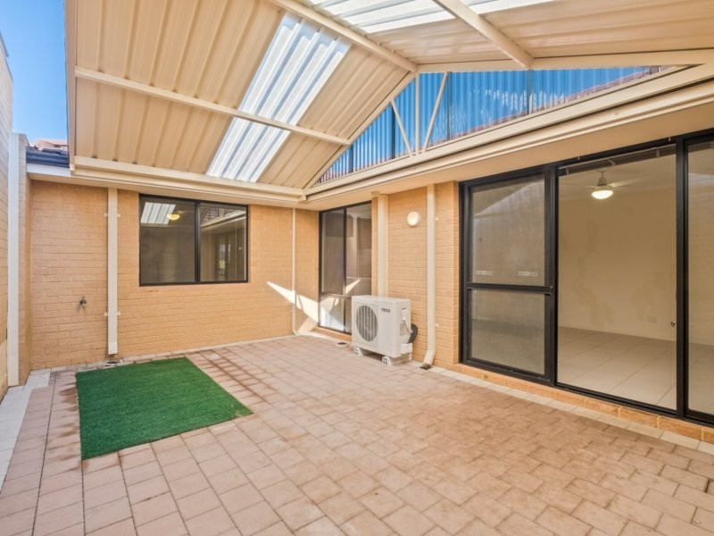 16 Botany Parade, Ellenbrook WA 6069