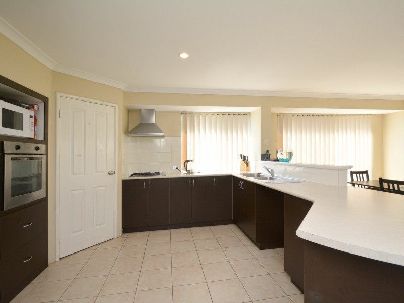 14 Aparri Way, Port Kennedy WA 6172