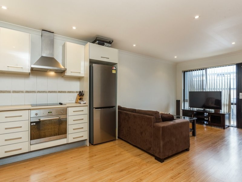 9/1 Stratford Street, East Fremantle WA 6158