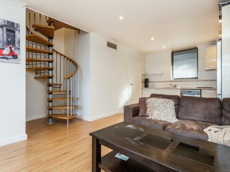 9/1 Stratford Street, East Fremantle WA 6158