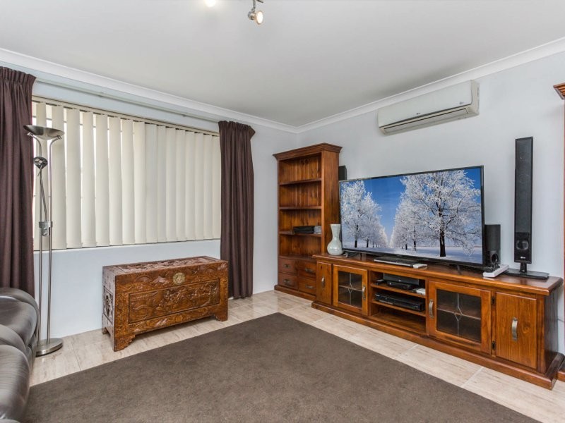 7 Teal Brook Circle, Seville Grove WA 6112