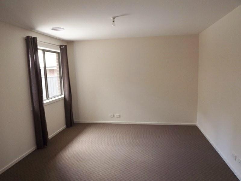1/33 Ferguson Street, Broadford VIC 3658