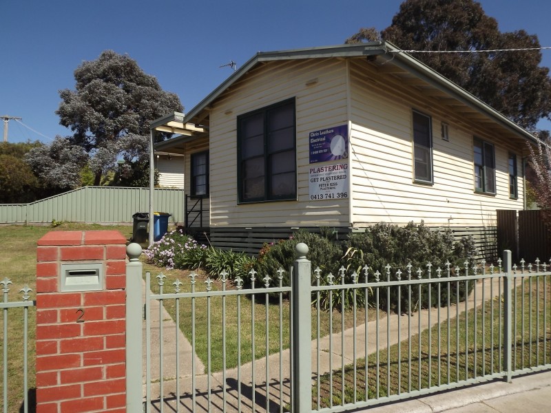 2 Chisholm Crescent, Seymour VIC 3660