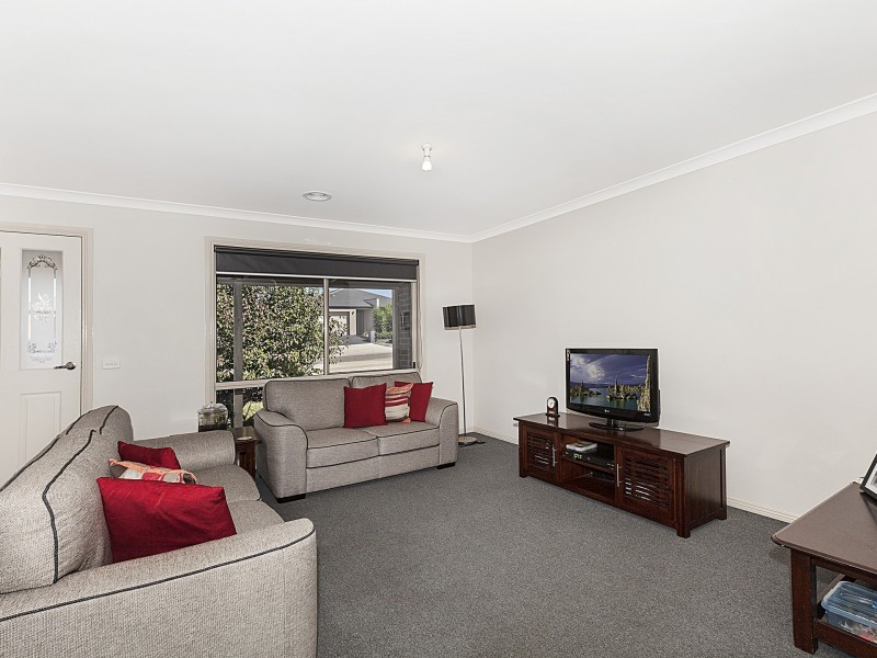 10 Chrystobel Way, Kilmore VIC 3764
