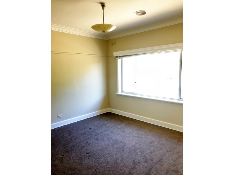 28 McKenzie Street, Broadford VIC 3658