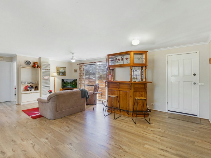 18 Donaldson Drive, Broadford VIC 3658