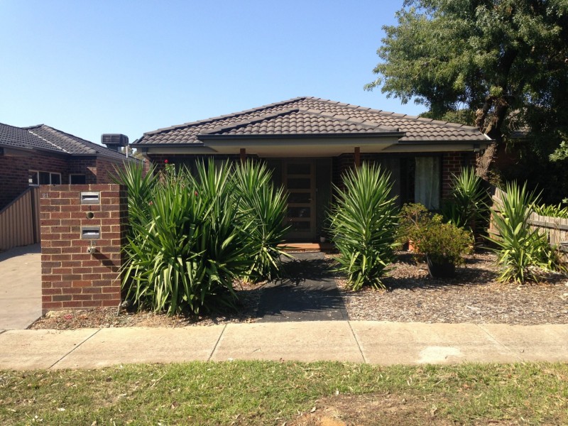 1a/212 High Street, Broadford VIC 3658