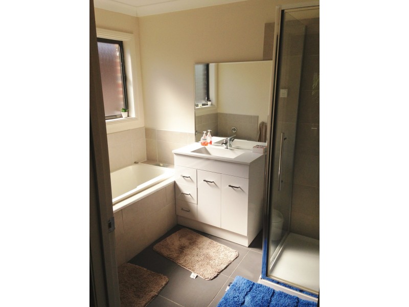 1a/212 High Street, Broadford VIC 3658