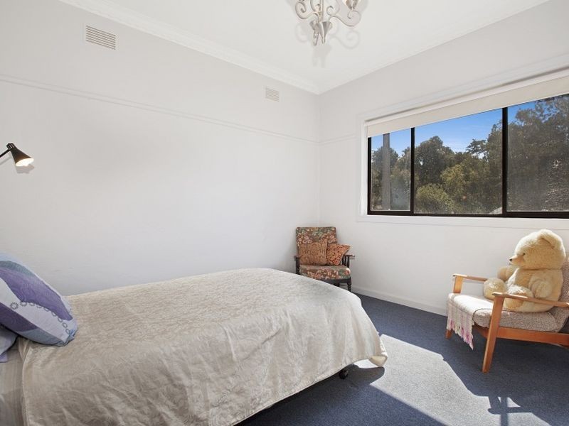 22 The Parade, Broadford VIC 3658