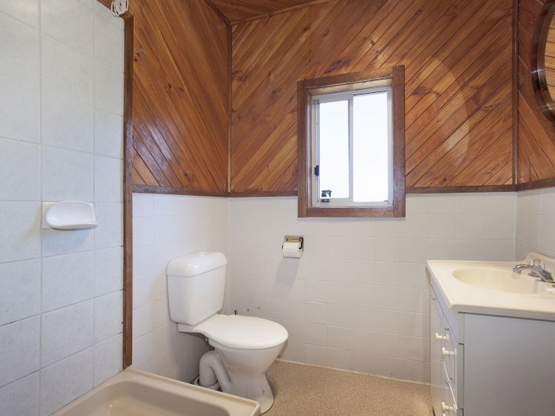 22 The Parade, Broadford VIC 3658