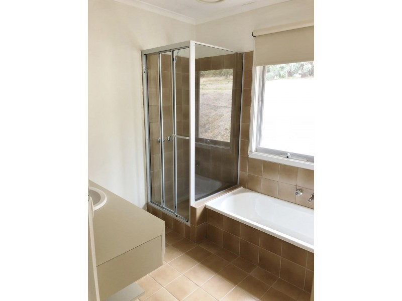 6 Milne Court, Wallan VIC 3756