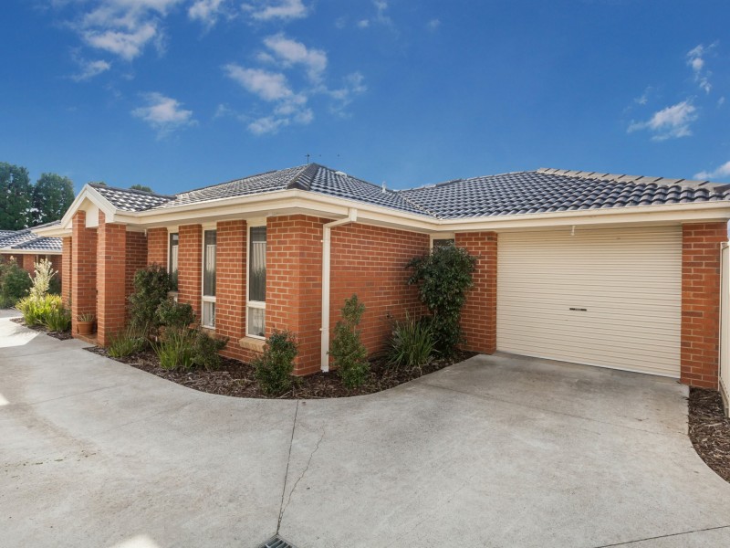 Unit 2/10 Jessica Ave, Kilmore VIC 3764