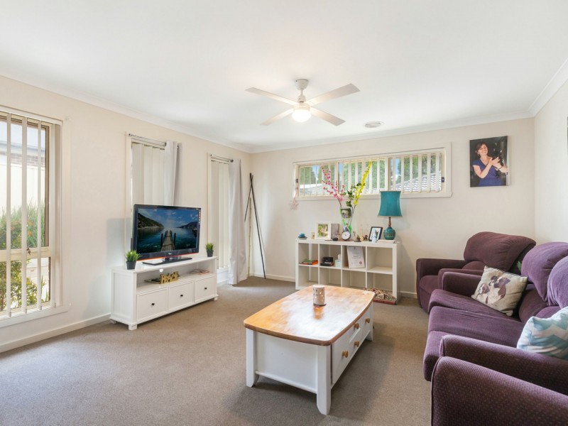 Unit 2/10 Jessica Ave, Kilmore VIC 3764