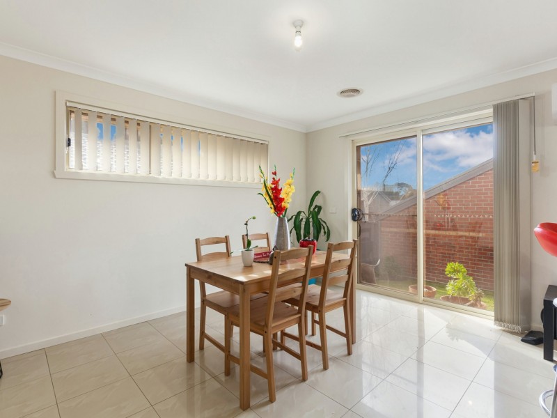 Unit 2/10 Jessica Ave, Kilmore VIC 3764