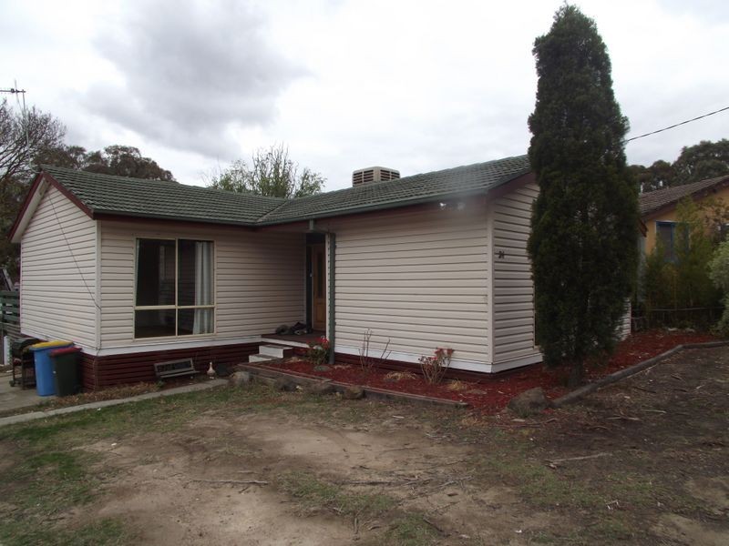 24 Govett Street, Broadford VIC 3658