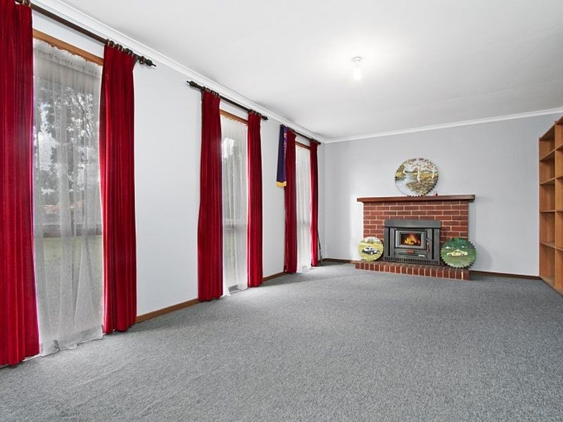 11 Hanover Court, Kilmore VIC 3764