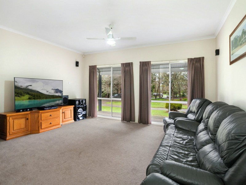 45 Melrose Drive, Kilmore VIC 3764
