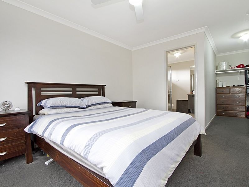 14 Grange Drive, Broadford VIC 3658