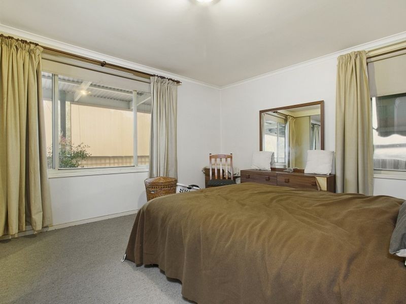 34 The Parade, Broadford VIC 3658