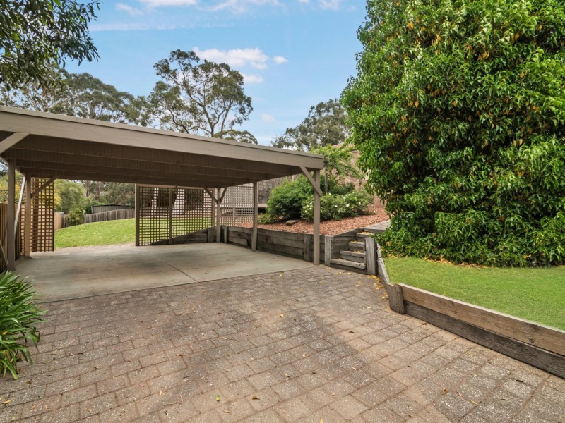 8 Fairway Drive, Kilmore VIC 3764