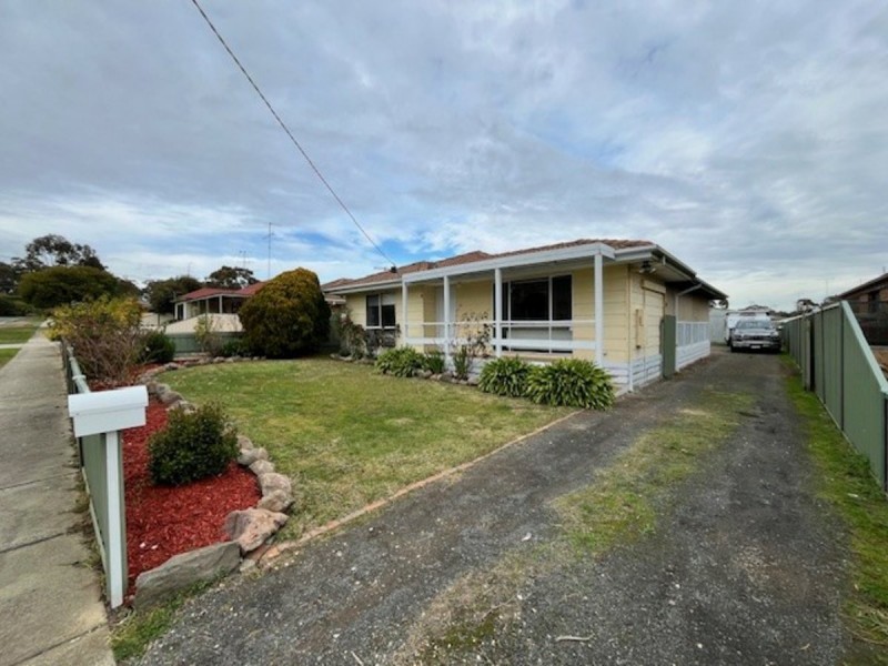 14 Donaldson Drive, Broadford VIC 3658