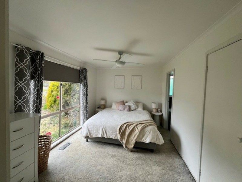 14 Donaldson Drive, Broadford VIC 3658