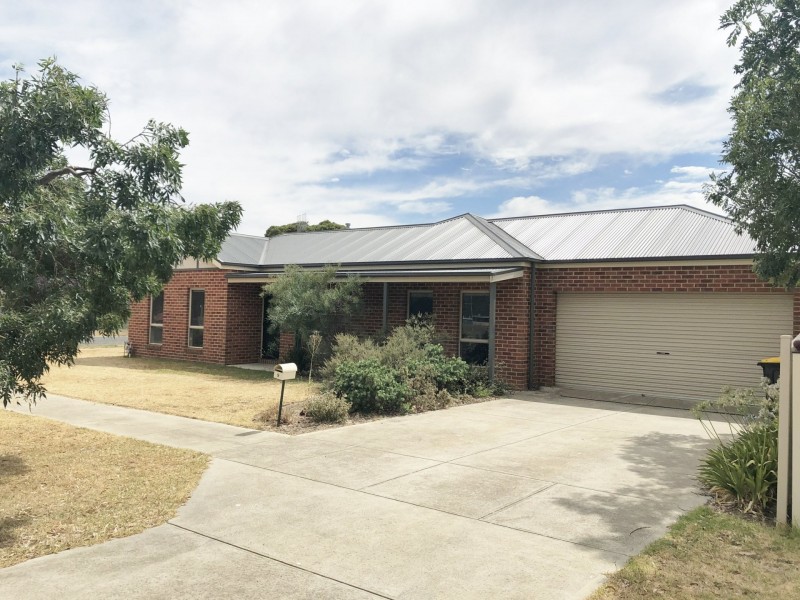 9 Pinniger Street, Broadford VIC 3658