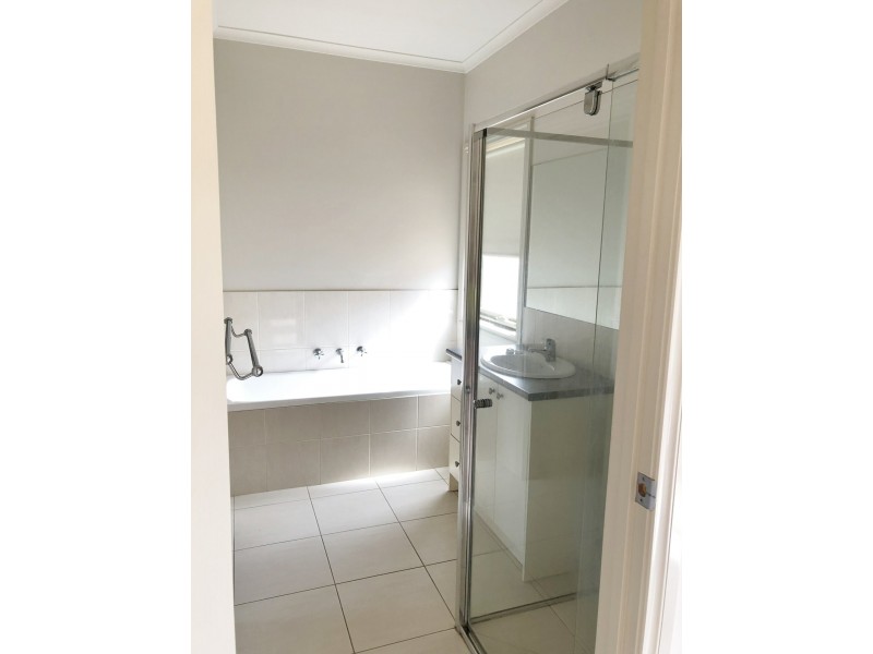 9 Pinniger Street, Broadford VIC 3658