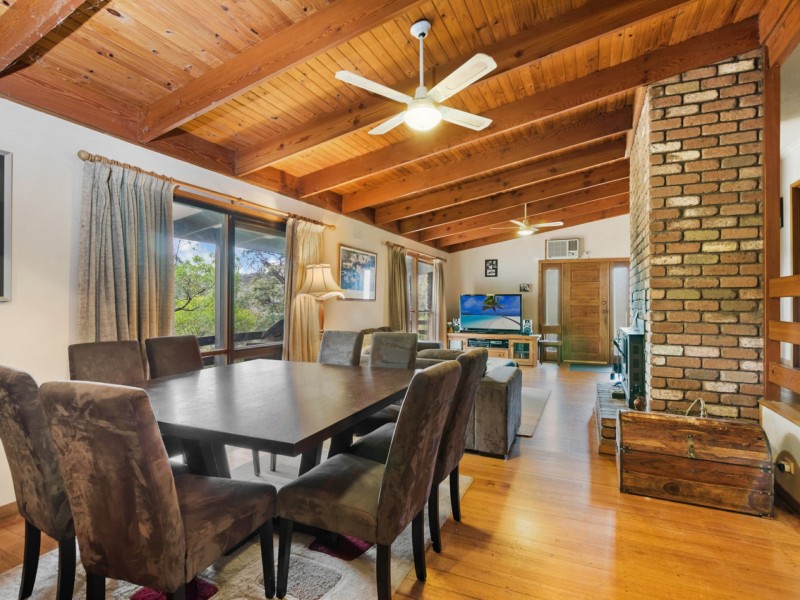 23 Link Ave, Kilmore VIC 3764