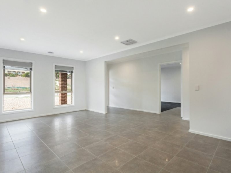 16 Paperbark Court, Broadford VIC 3658