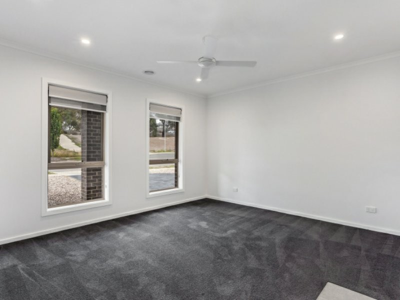 16 Paperbark Court, Broadford VIC 3658